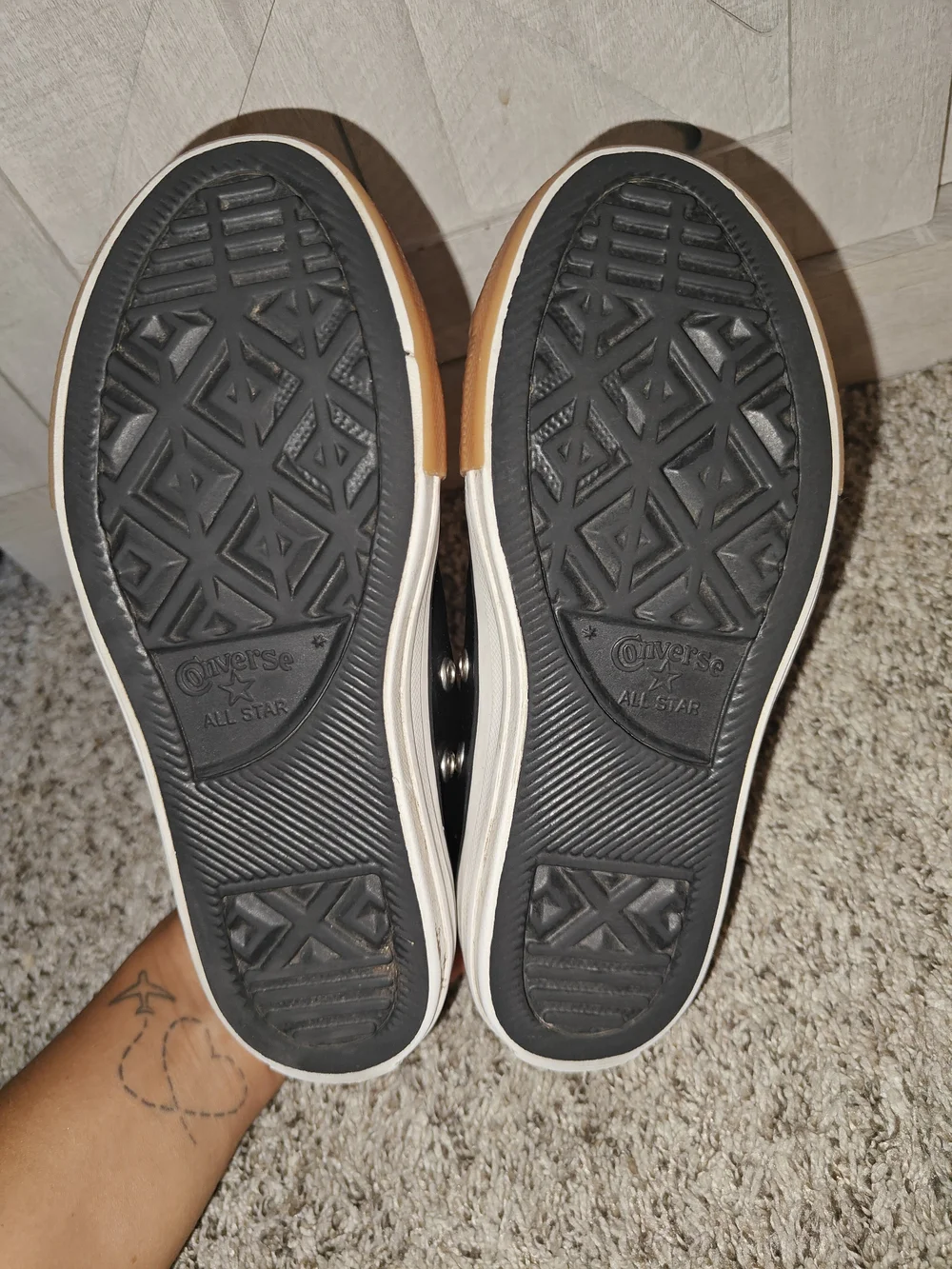 Converse Chuck Taylor All Star Leather Ox sneakers Blk Youth Size 13c